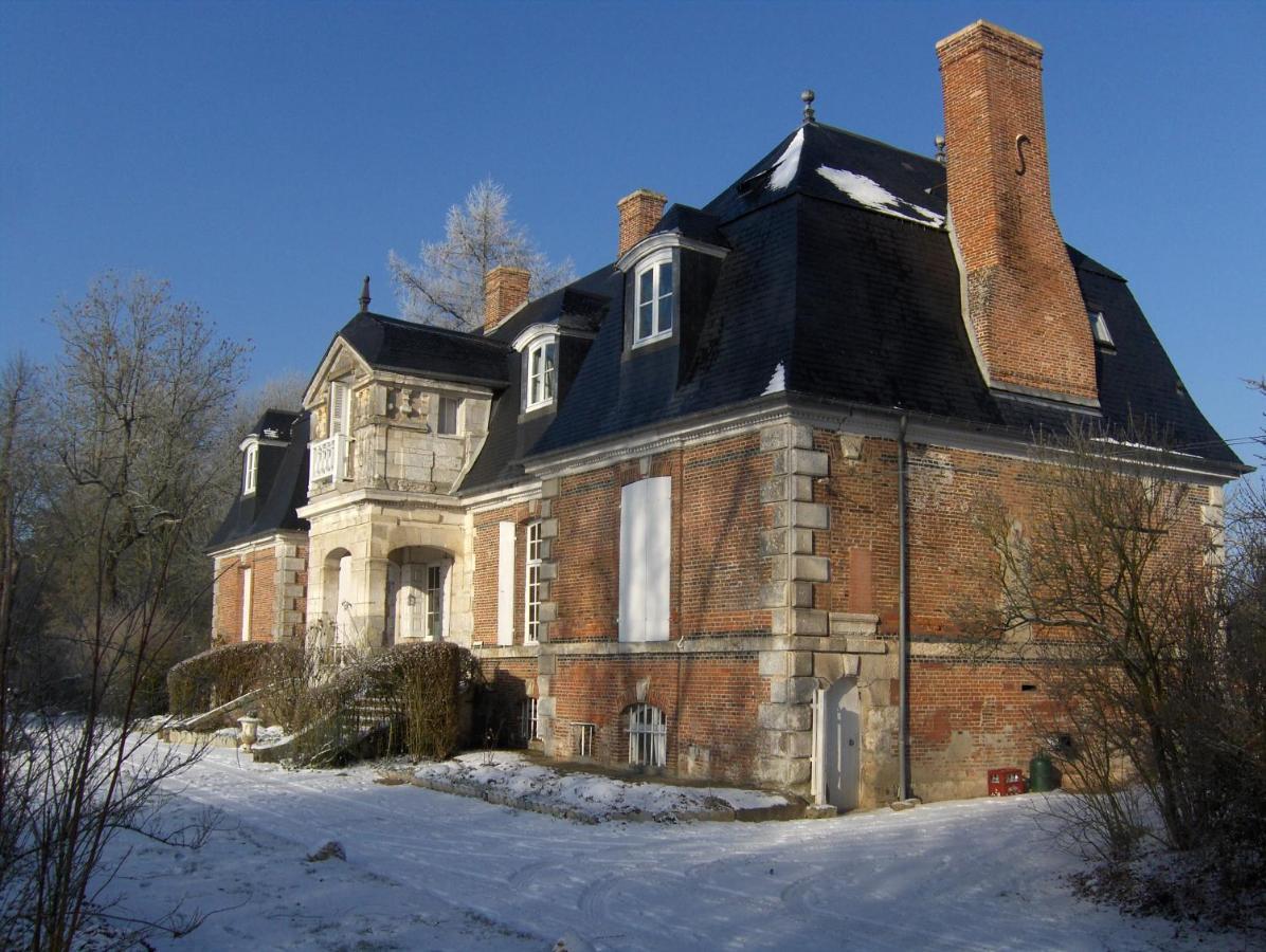 לינה וארוחת בוקר Saint-Éloi-de-Fourques Manoir D'Hermos מראה חיצוני תמונה